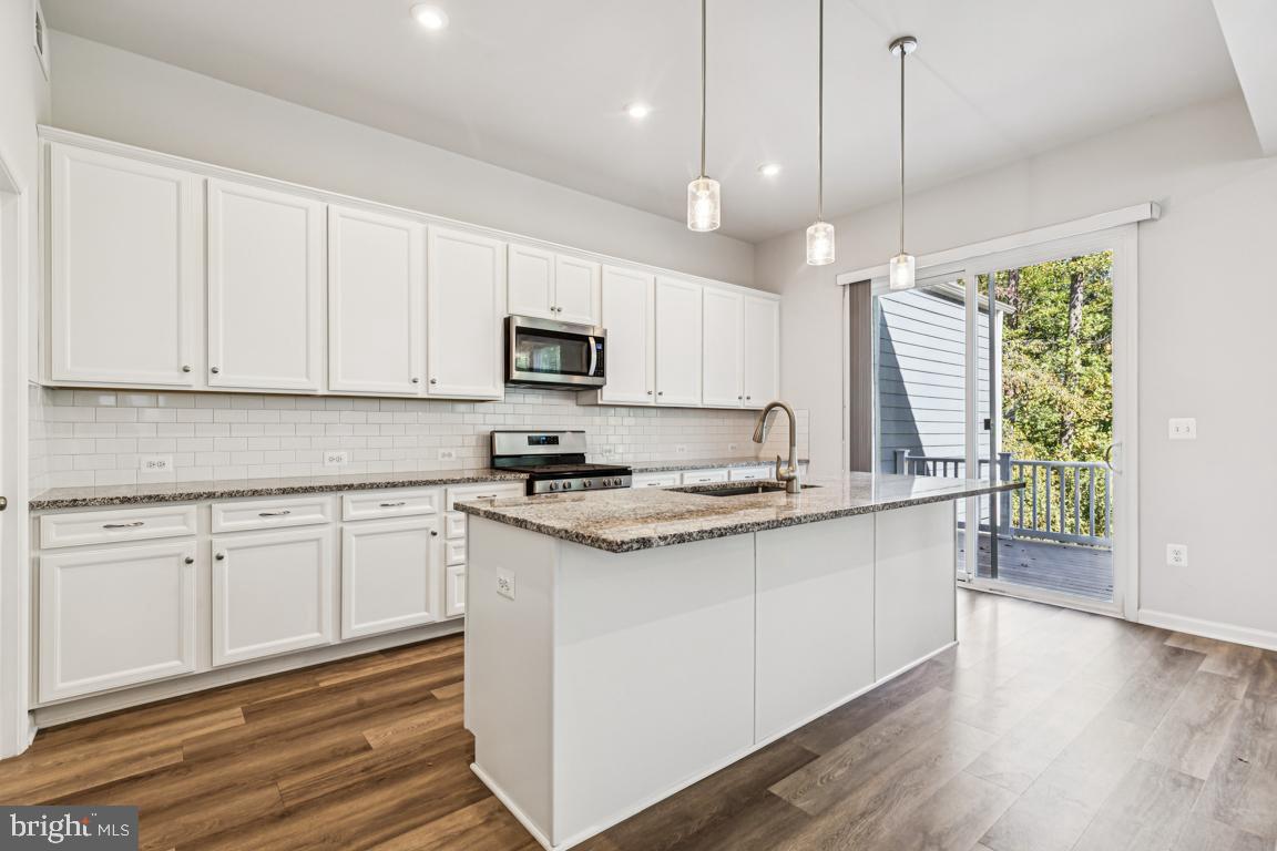 POTOMAC SHORES - Residential