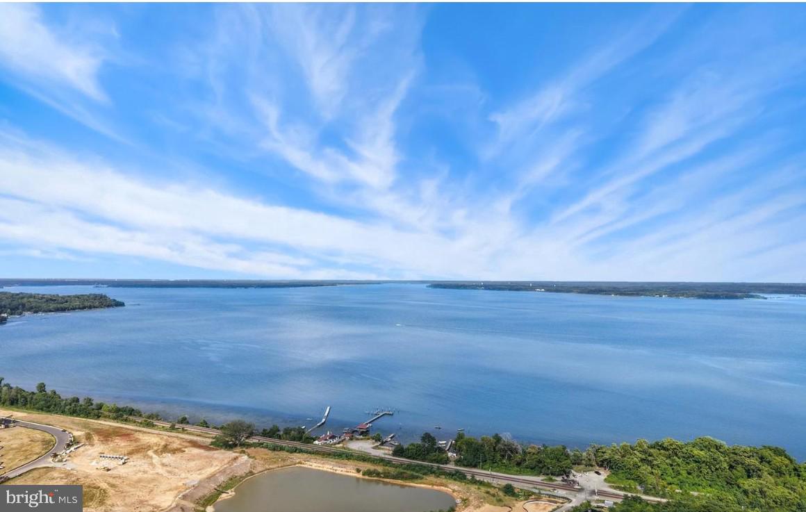 POTOMAC SHORES - Residential