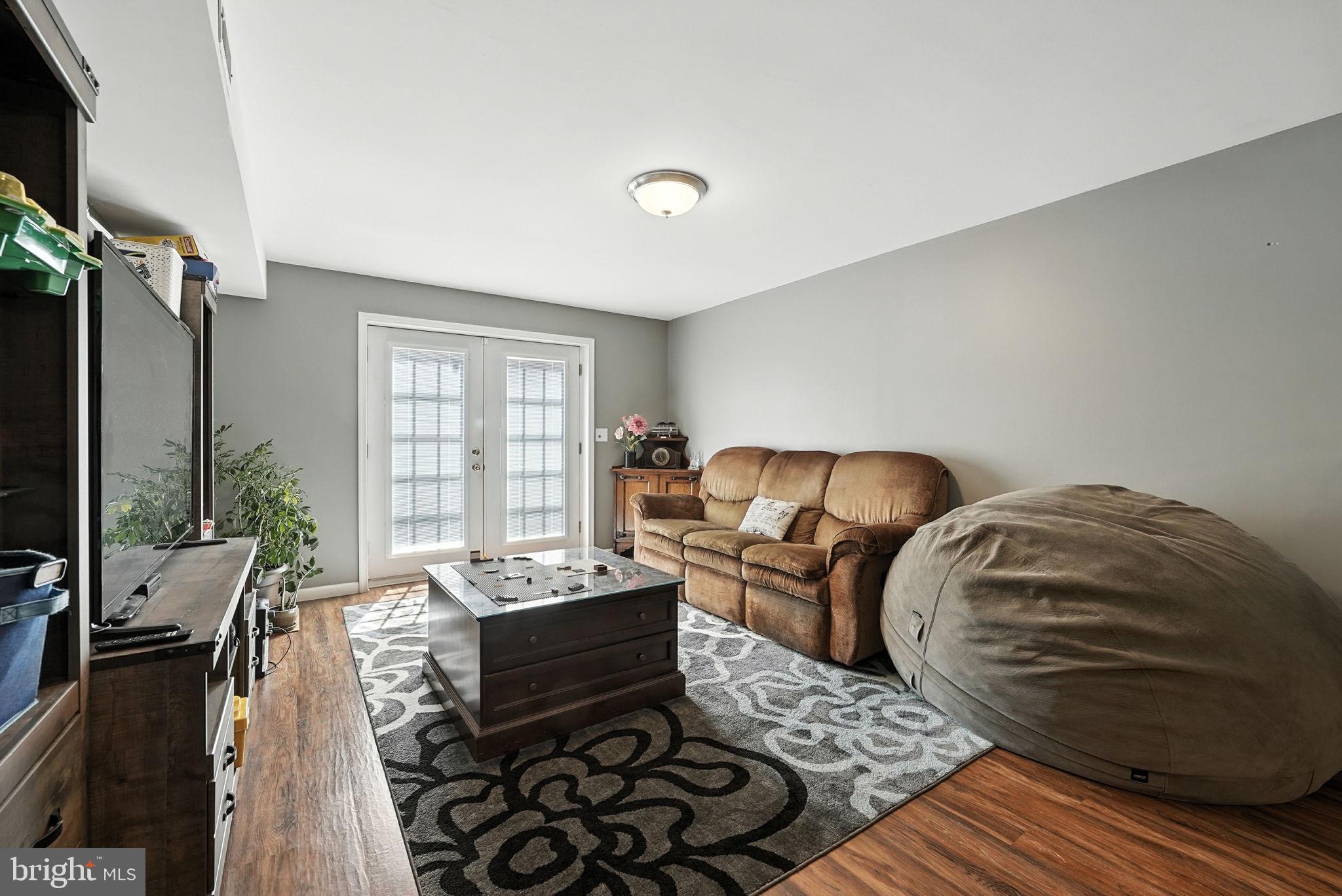 OAKLAND PARK - Residential