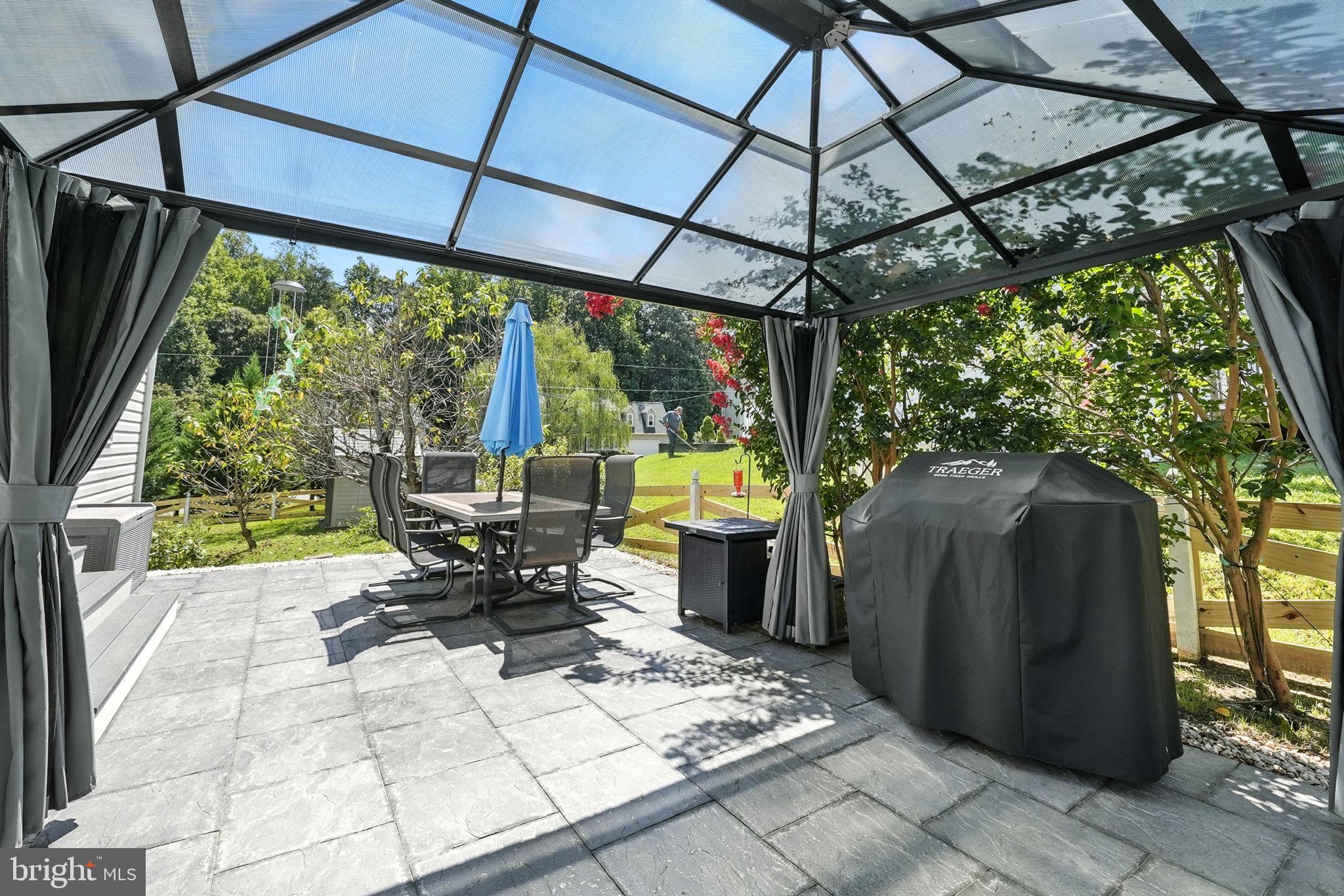 OAKLAND PARK - Residential