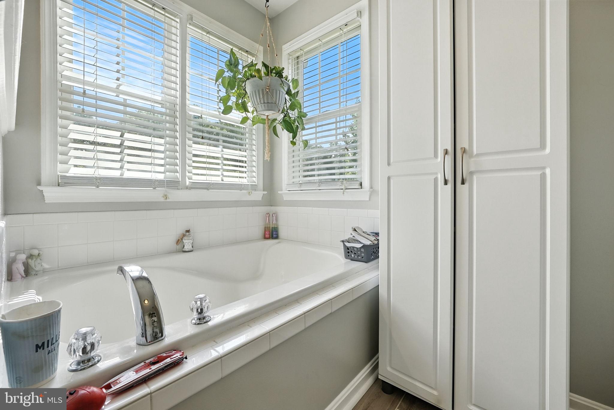 OAKLAND PARK - Residential