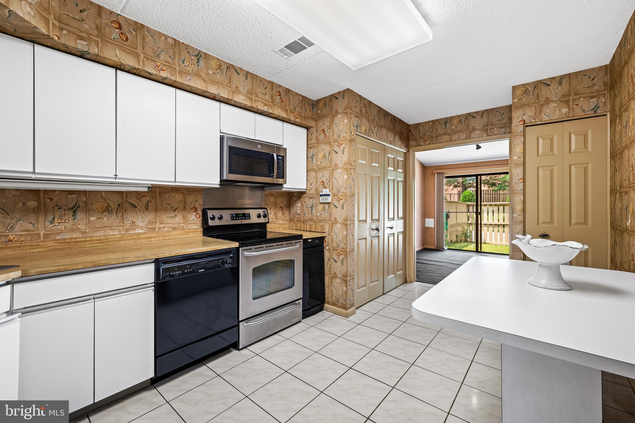 ANNEN WOODS - Residential