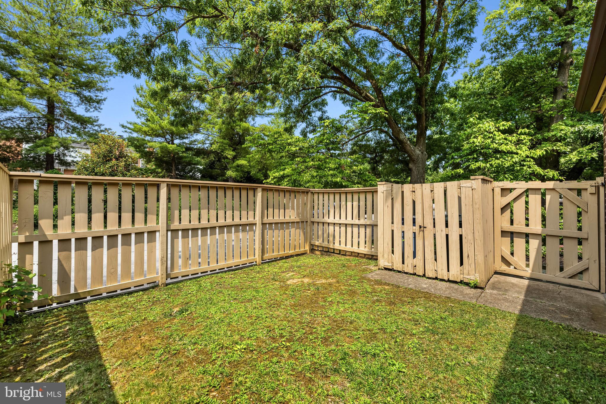 ANNEN WOODS - Residential