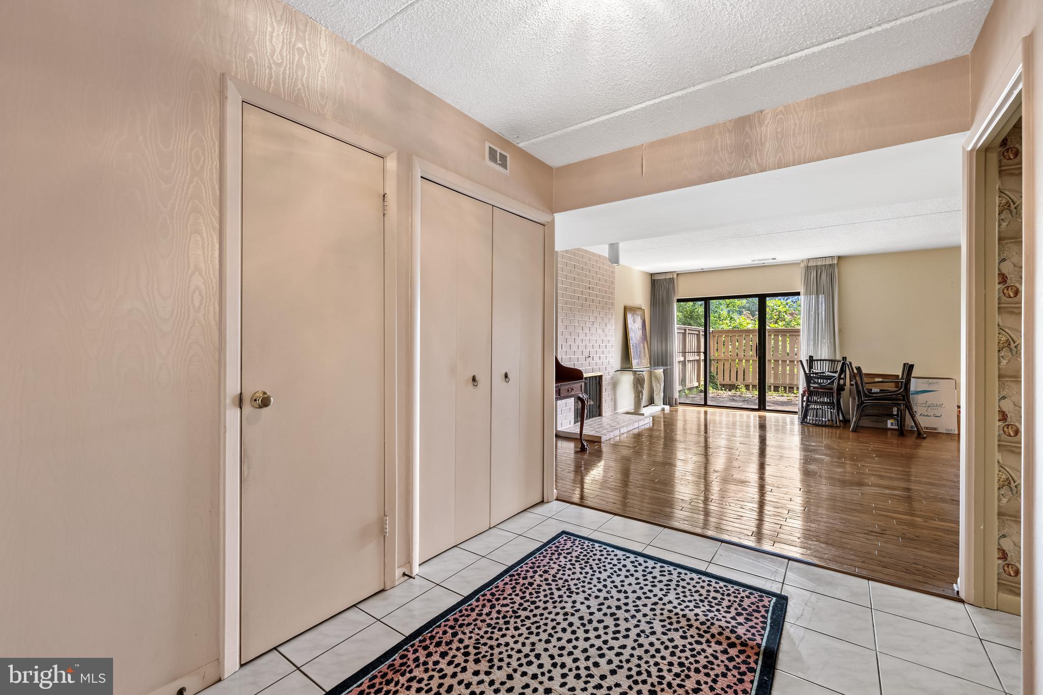 ANNEN WOODS - Residential
