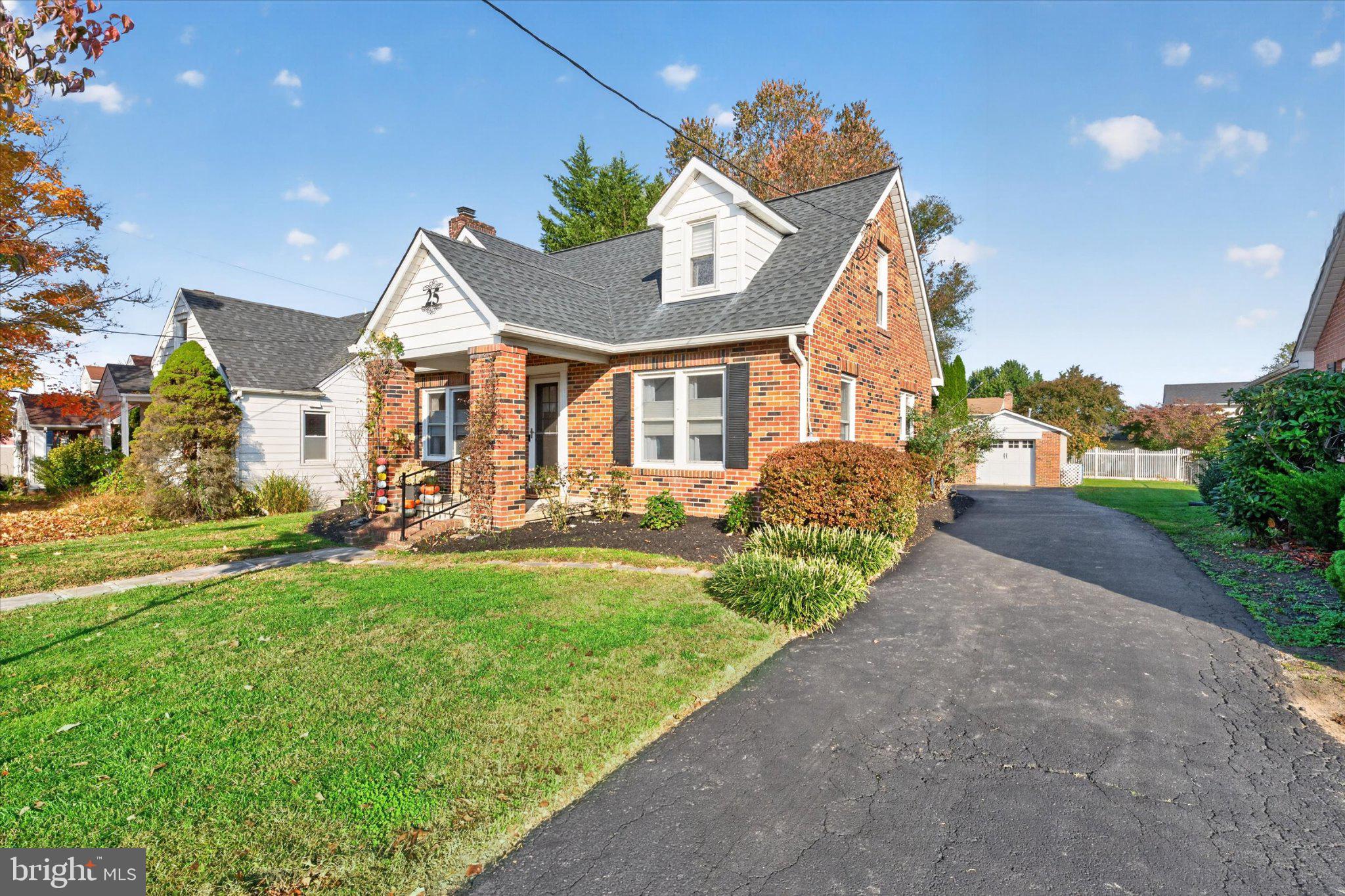 25 HAINES AVENUE