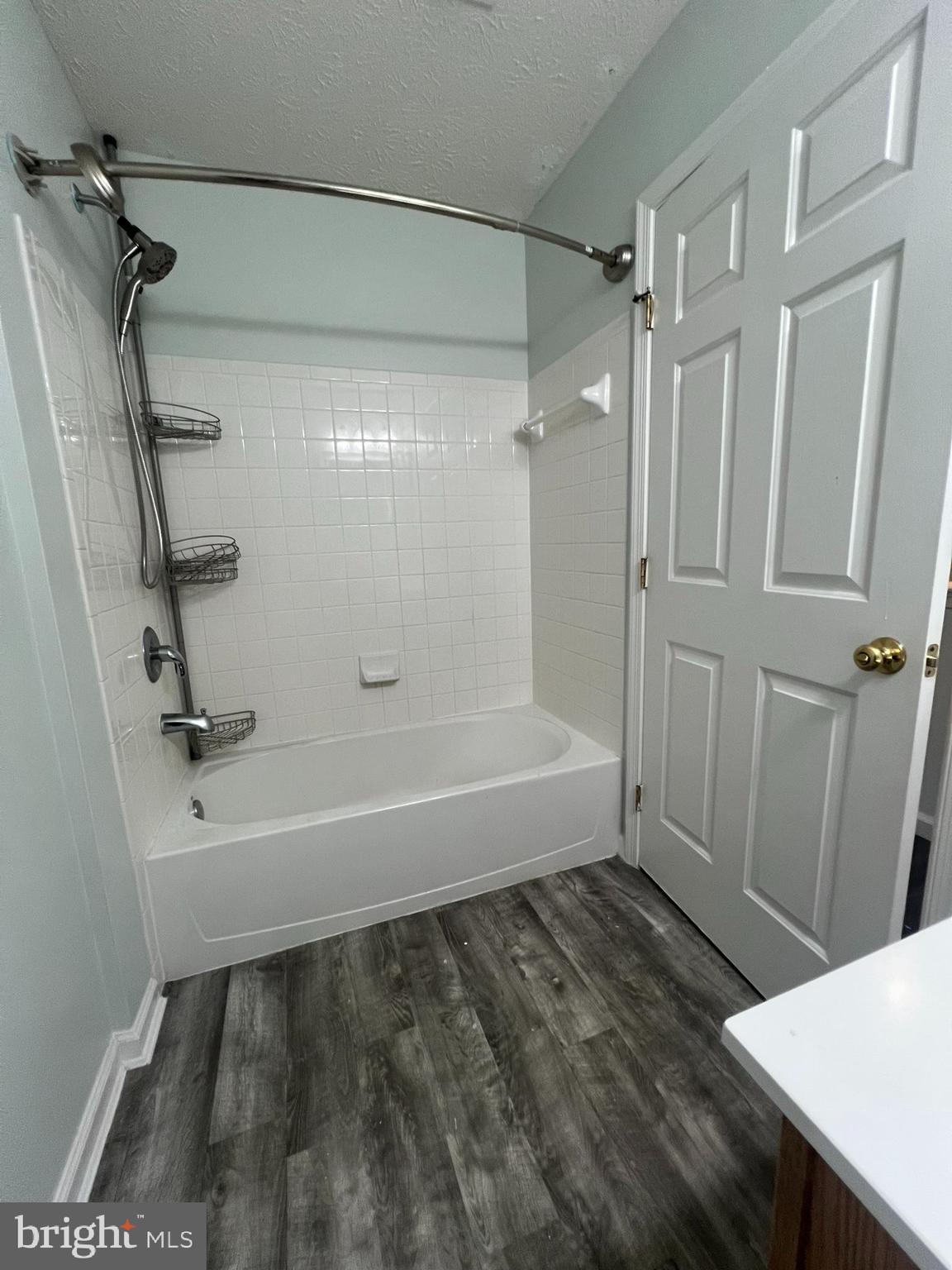 SEVEN OAKS - Residential Lease