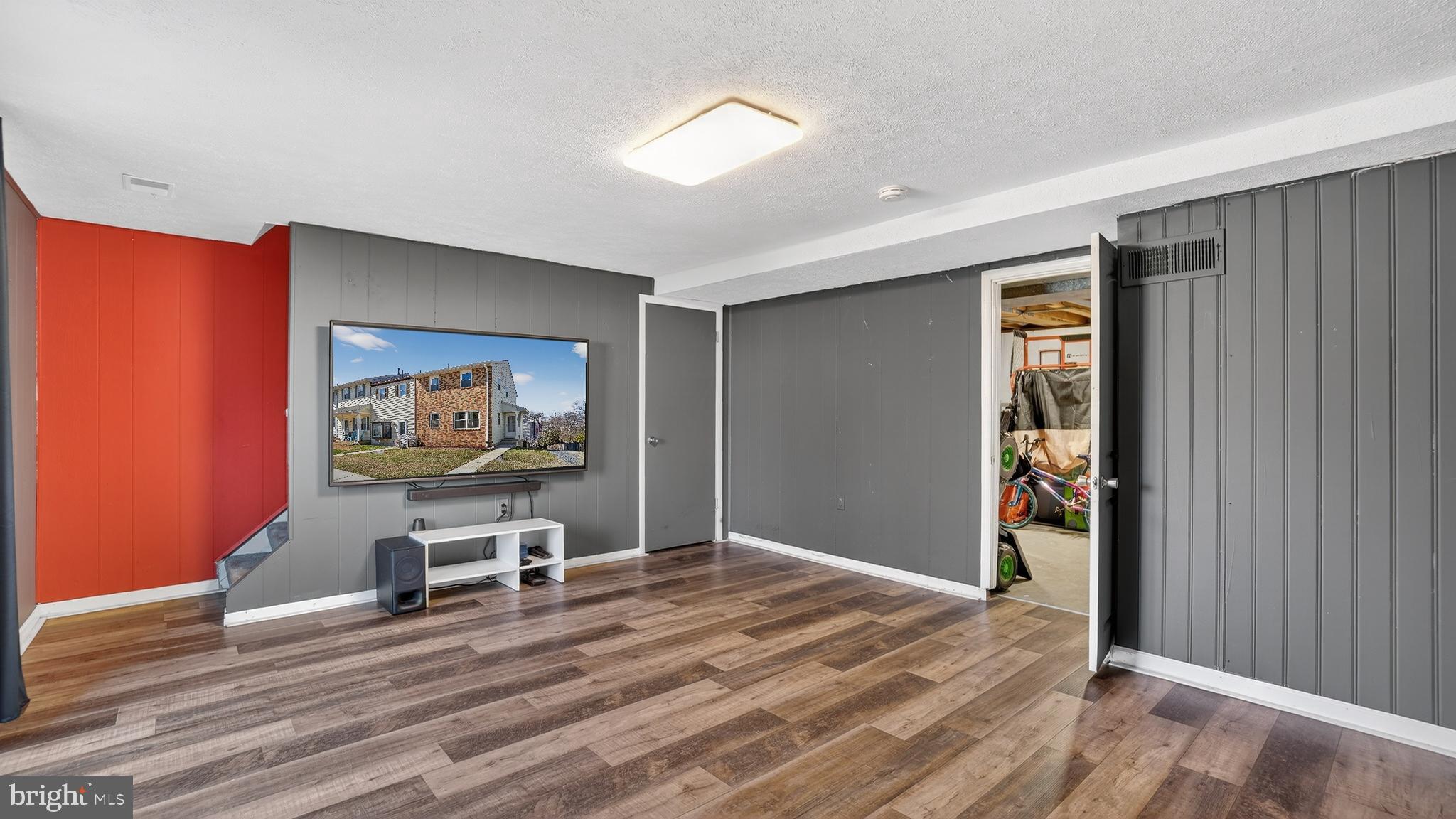 VILLAGE OF OLDE MILL - Residential