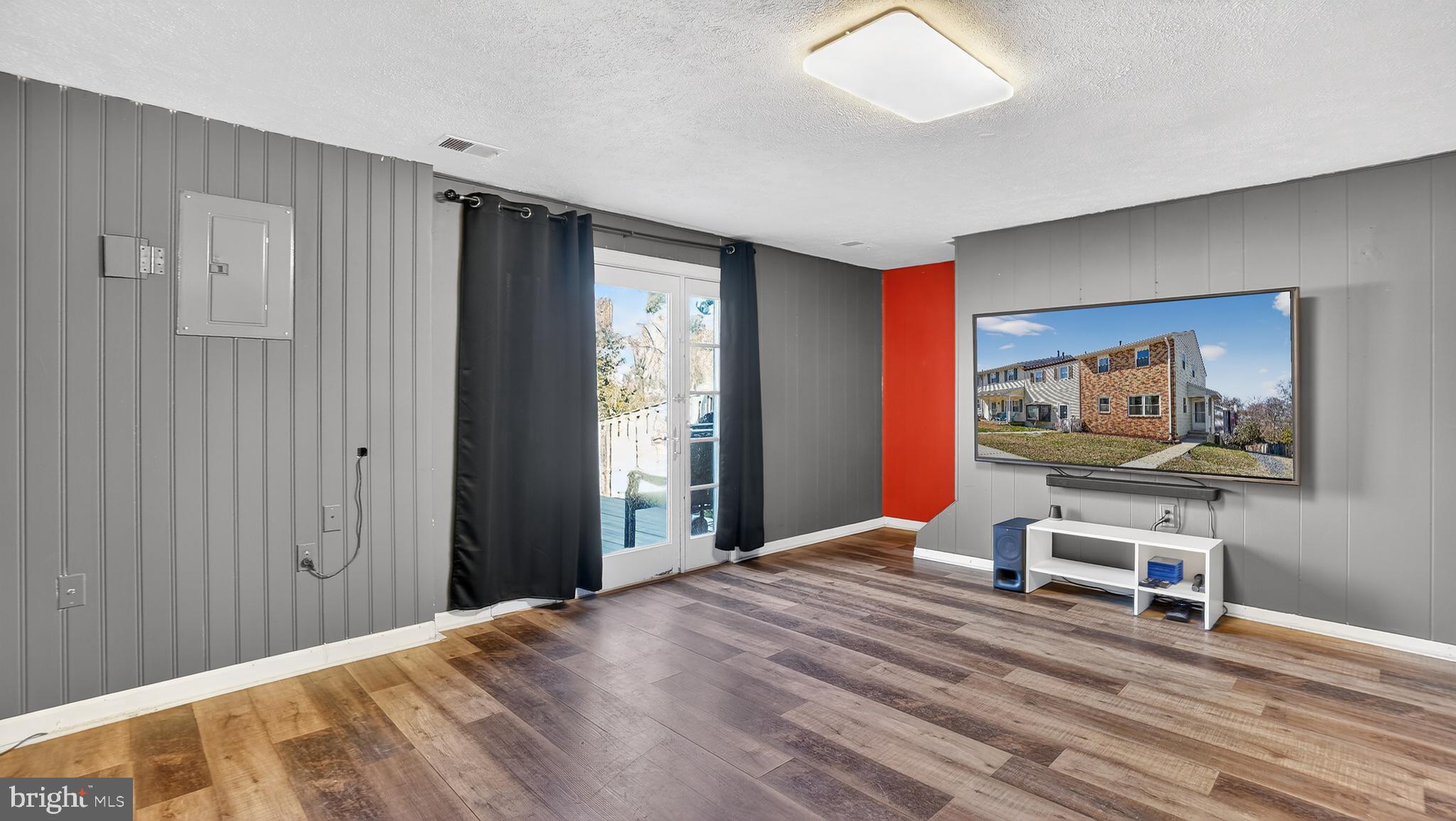 VILLAGE OF OLDE MILL - Residential