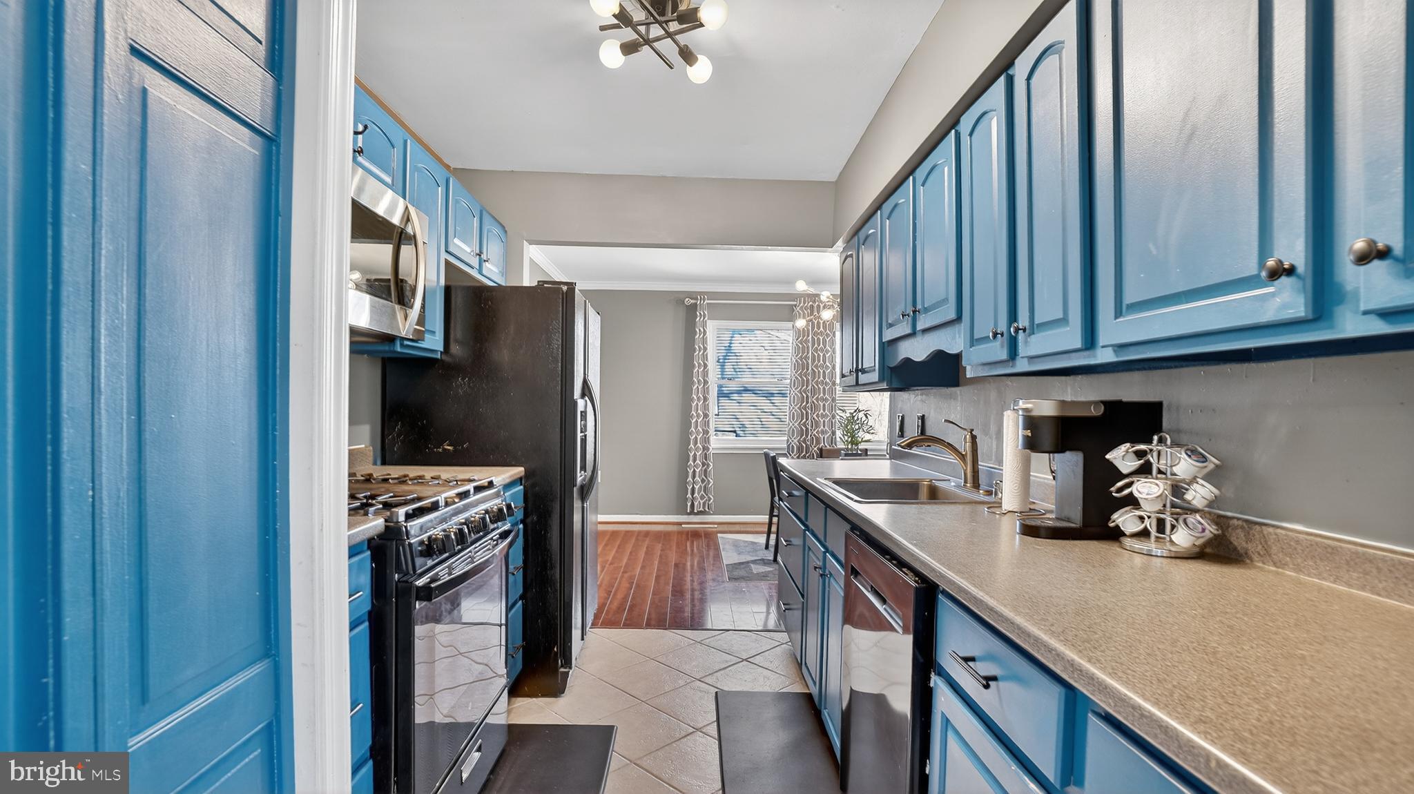 VILLAGE OF OLDE MILL - Residential