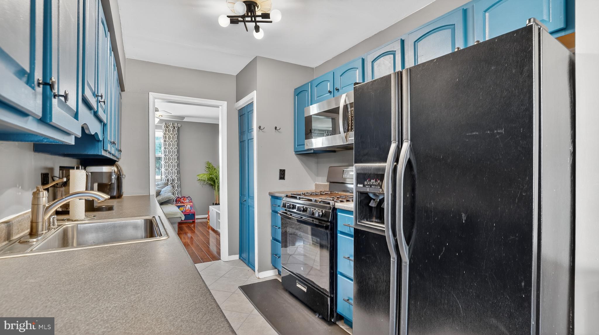 VILLAGE OF OLDE MILL - Residential