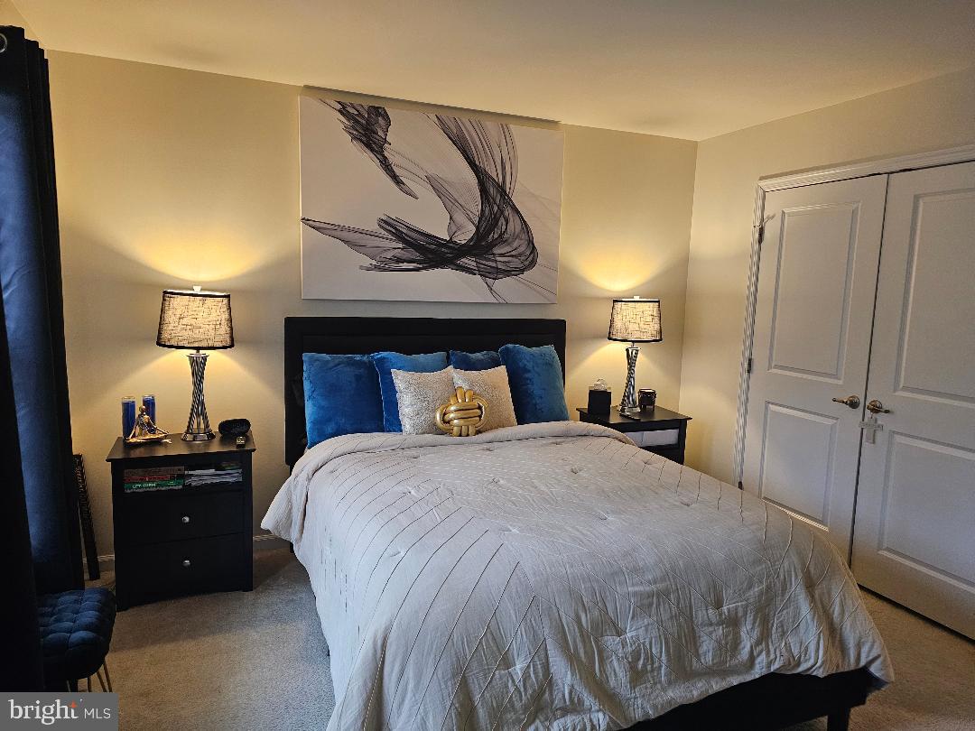 OAK CREEK CLUB - Residential