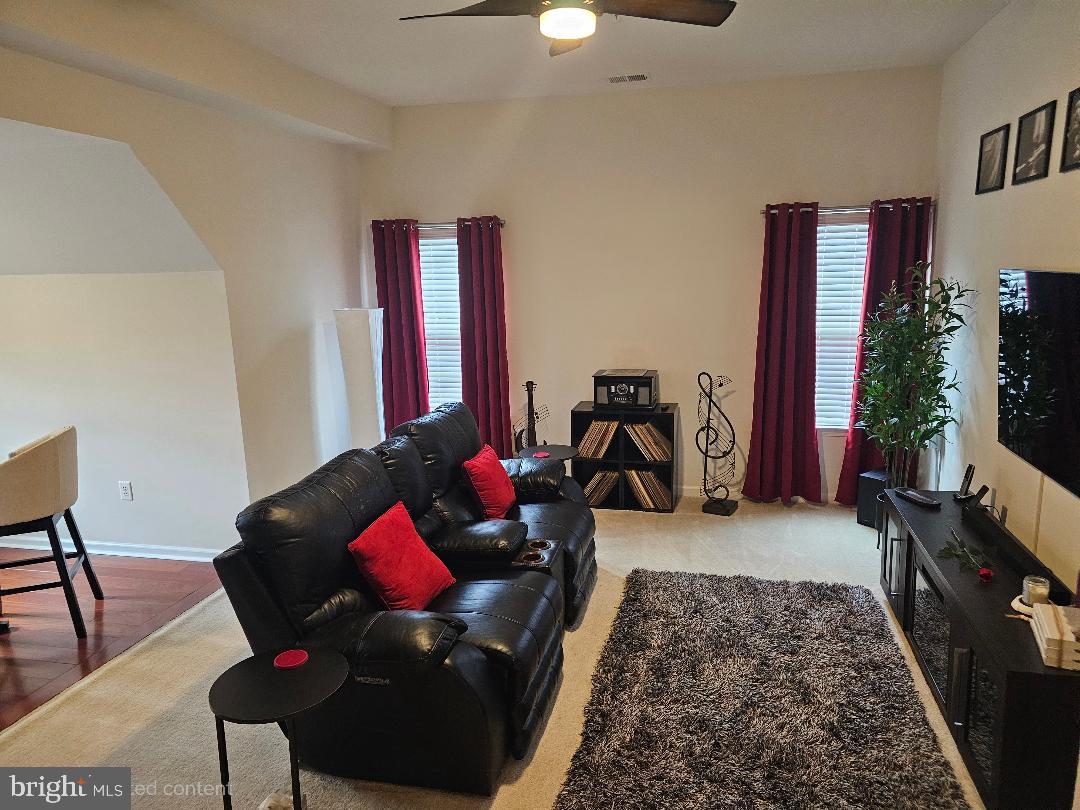 OAK CREEK CLUB - Residential