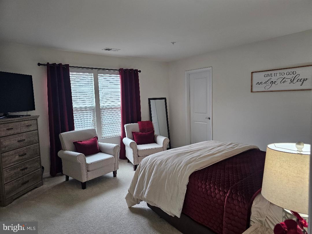 OAK CREEK CLUB - Residential