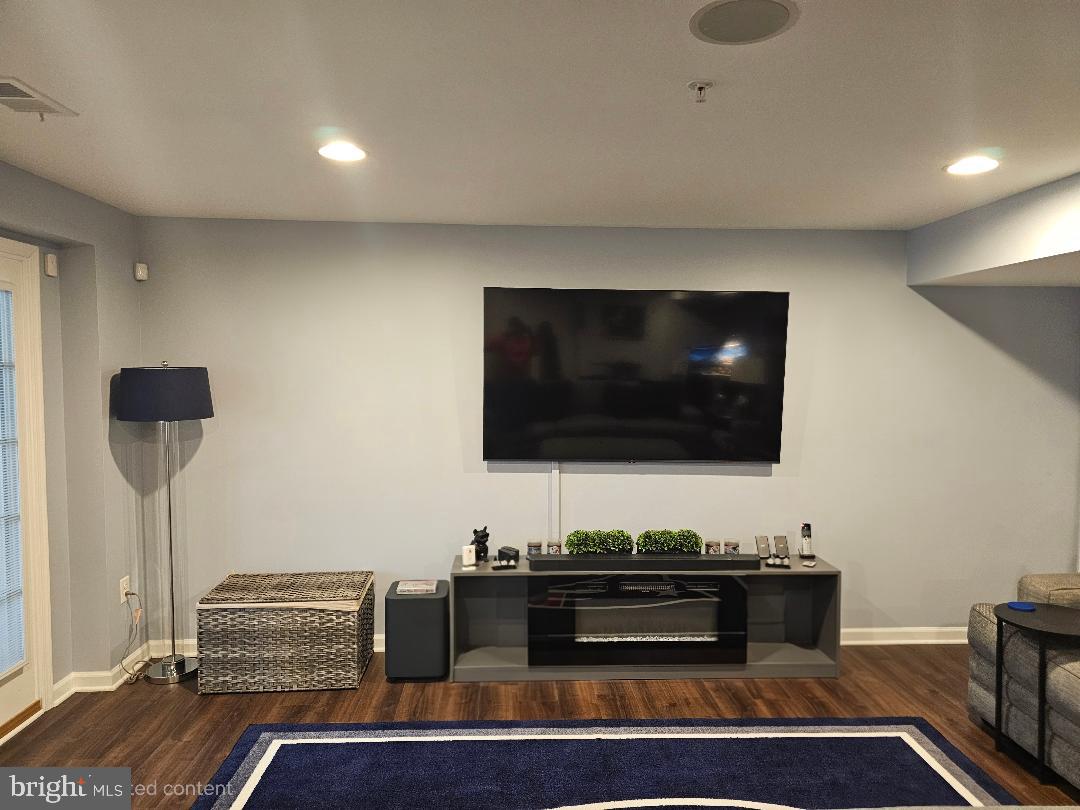 OAK CREEK CLUB - Residential