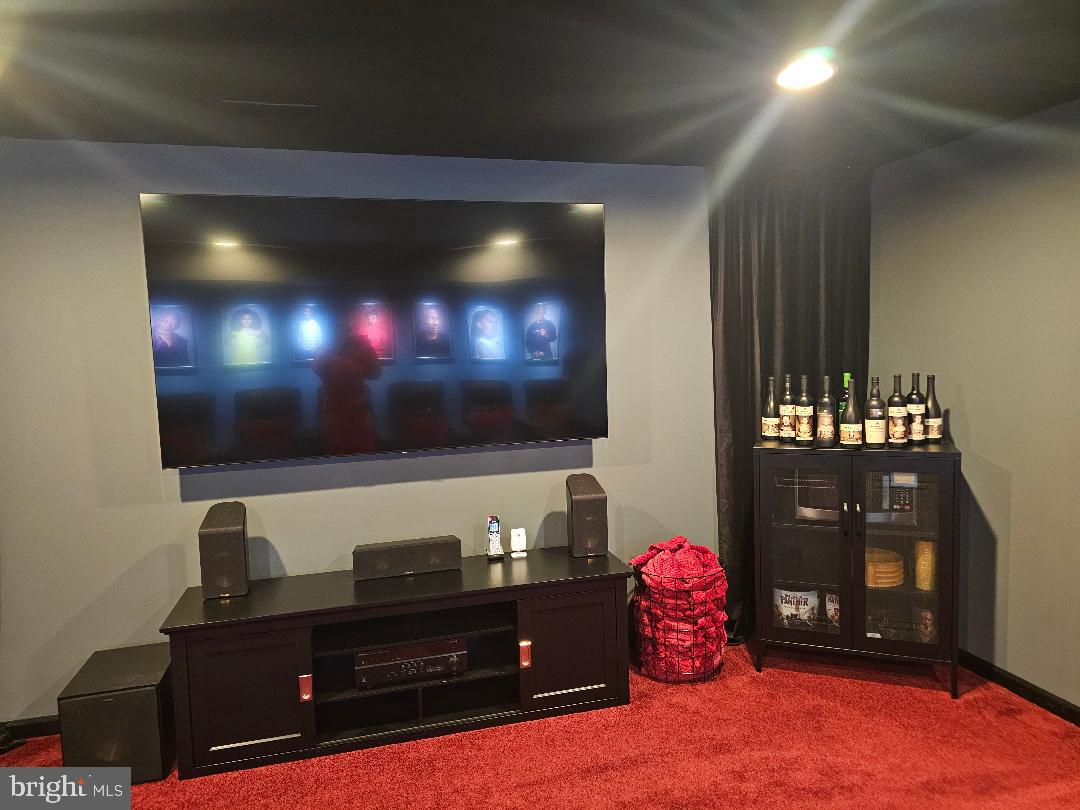 OAK CREEK CLUB - Residential