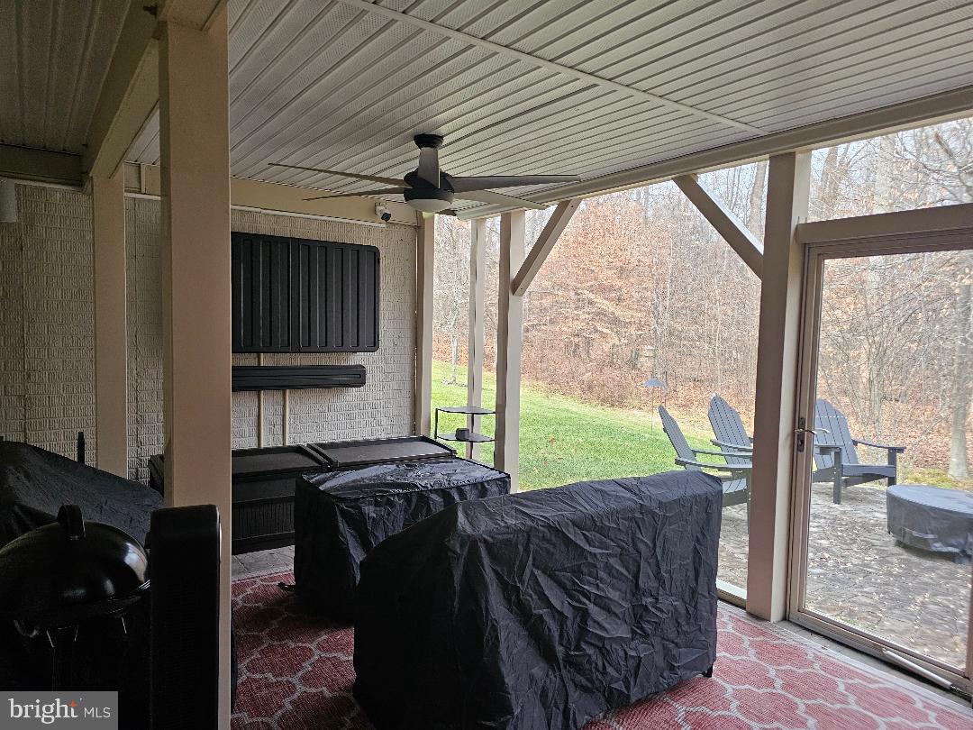 OAK CREEK CLUB - Residential