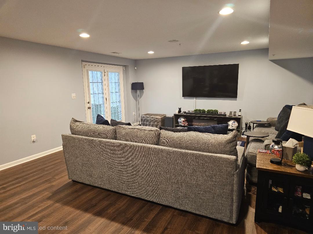 OAK CREEK CLUB - Residential