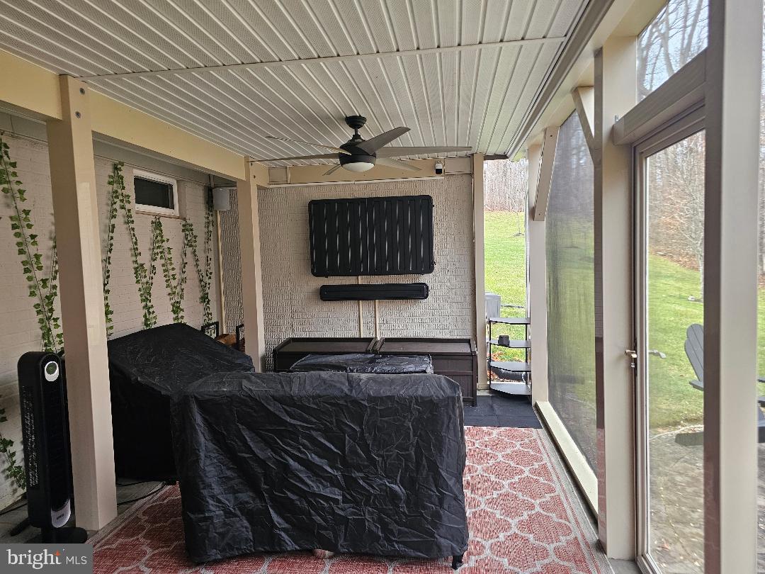 OAK CREEK CLUB - Residential