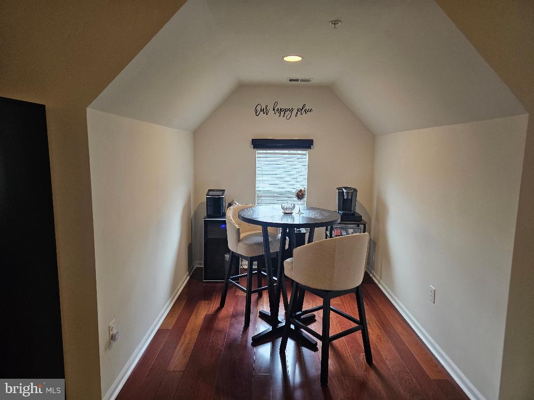 OAK CREEK CLUB - Residential