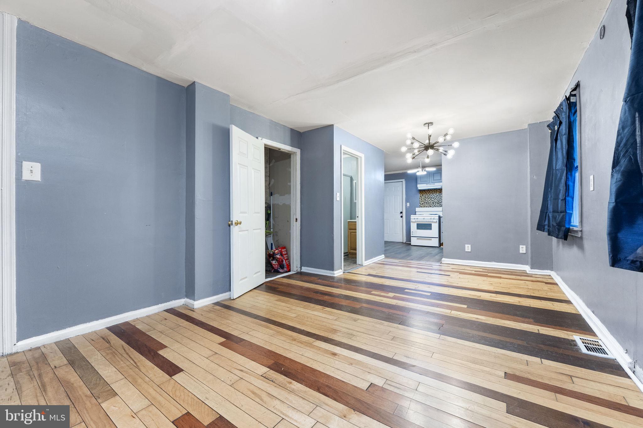 CHESTER CITY - Residential