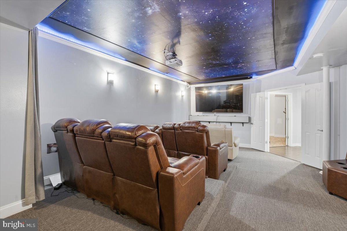 AUGUSTINE AT THE GLENS - Residential