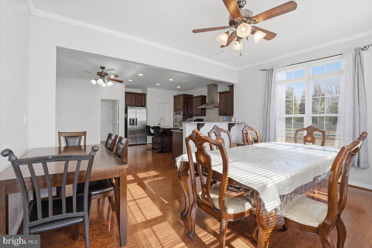 AUGUSTINE AT THE GLENS - Residential