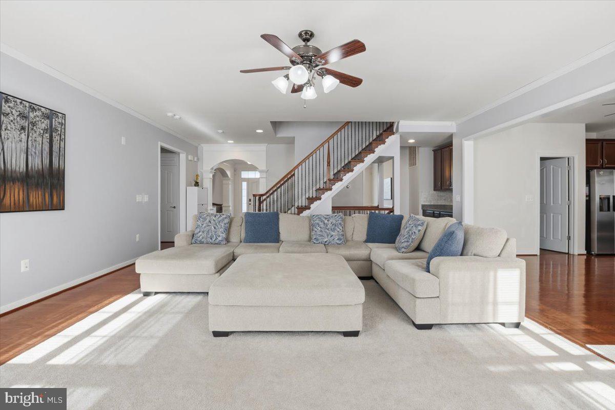 AUGUSTINE AT THE GLENS - Residential