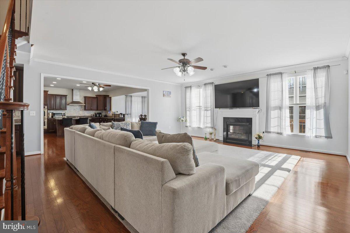 AUGUSTINE AT THE GLENS - Residential