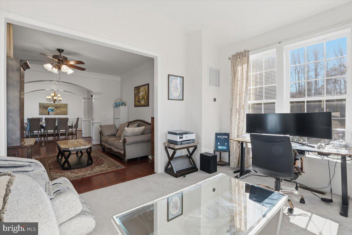 AUGUSTINE AT THE GLENS - Residential