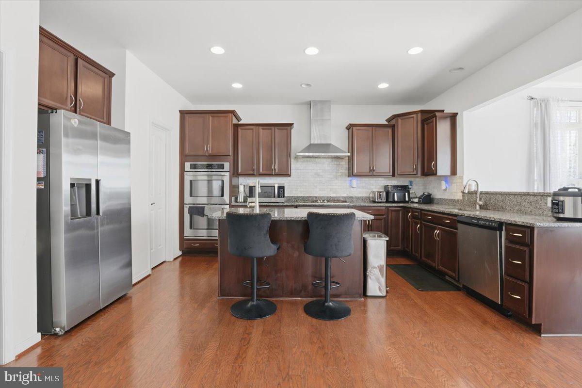 AUGUSTINE AT THE GLENS - Residential