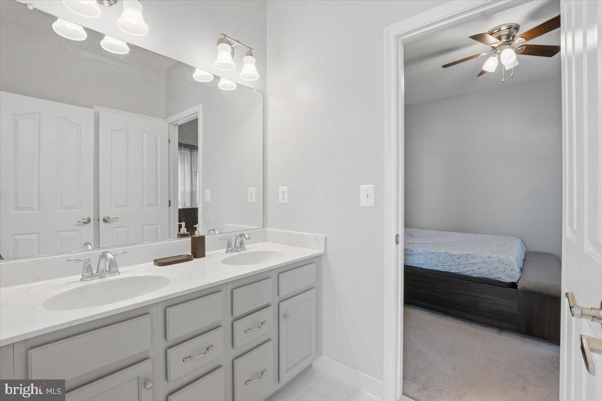 AUGUSTINE AT THE GLENS - Residential