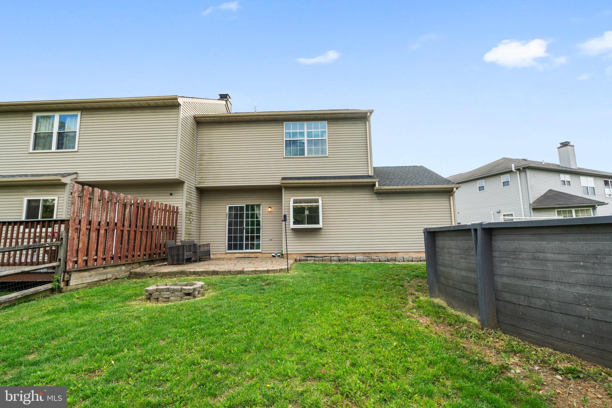 WALNUT BANK FARMS - Residential