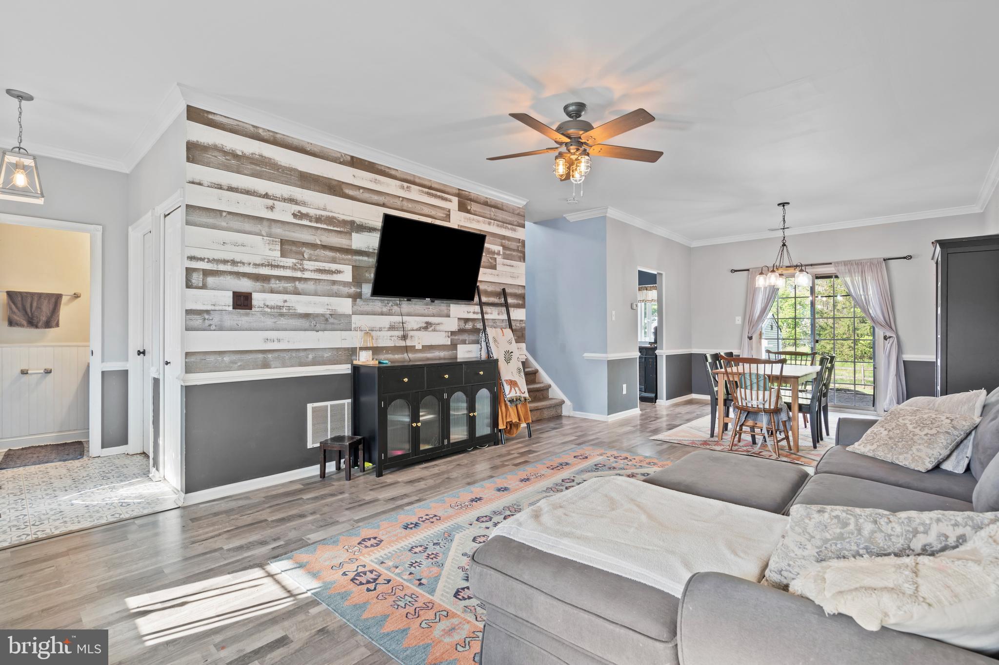 WALNUT BANK FARMS - Residential