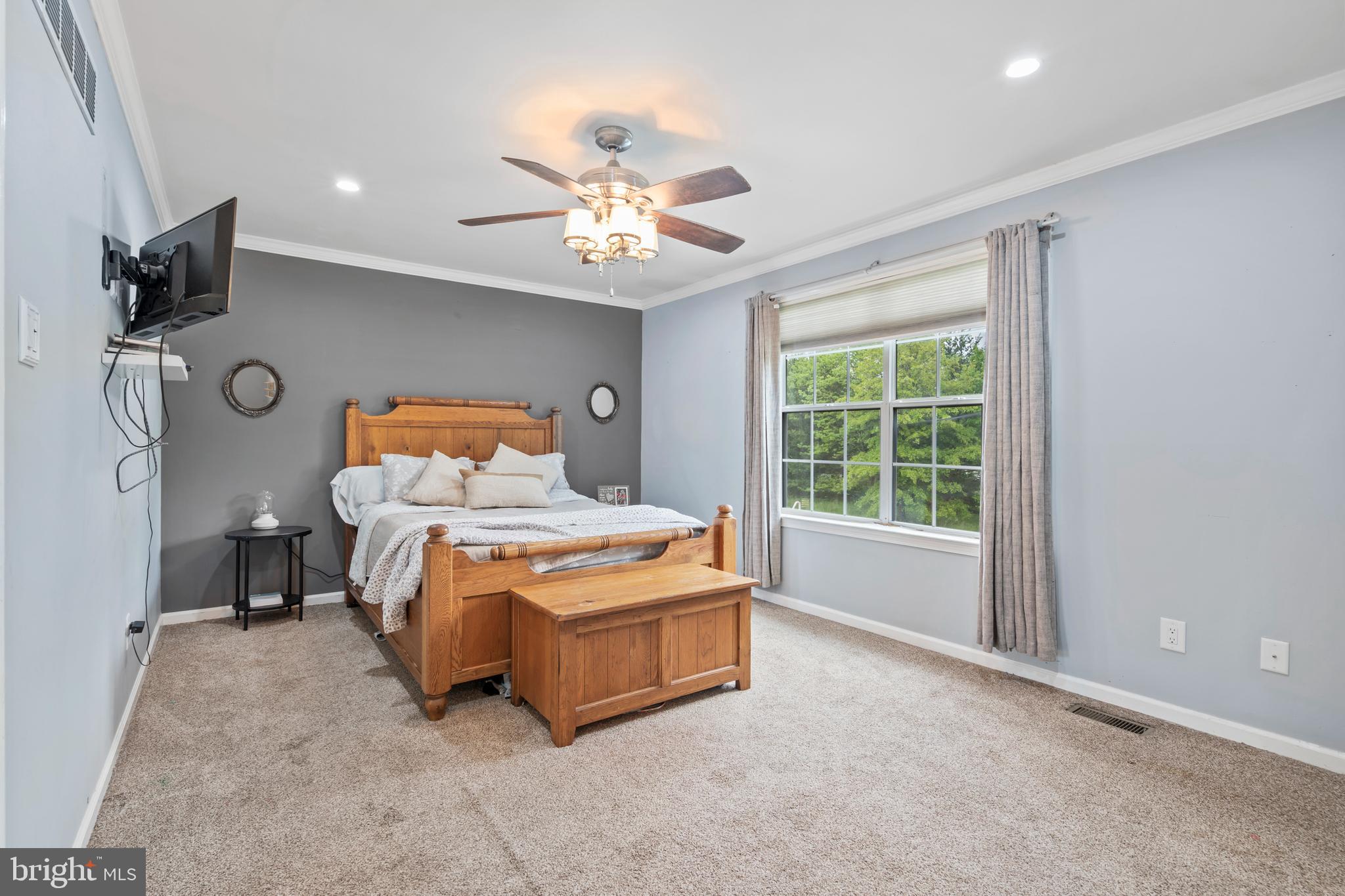 WALNUT BANK FARMS - Residential