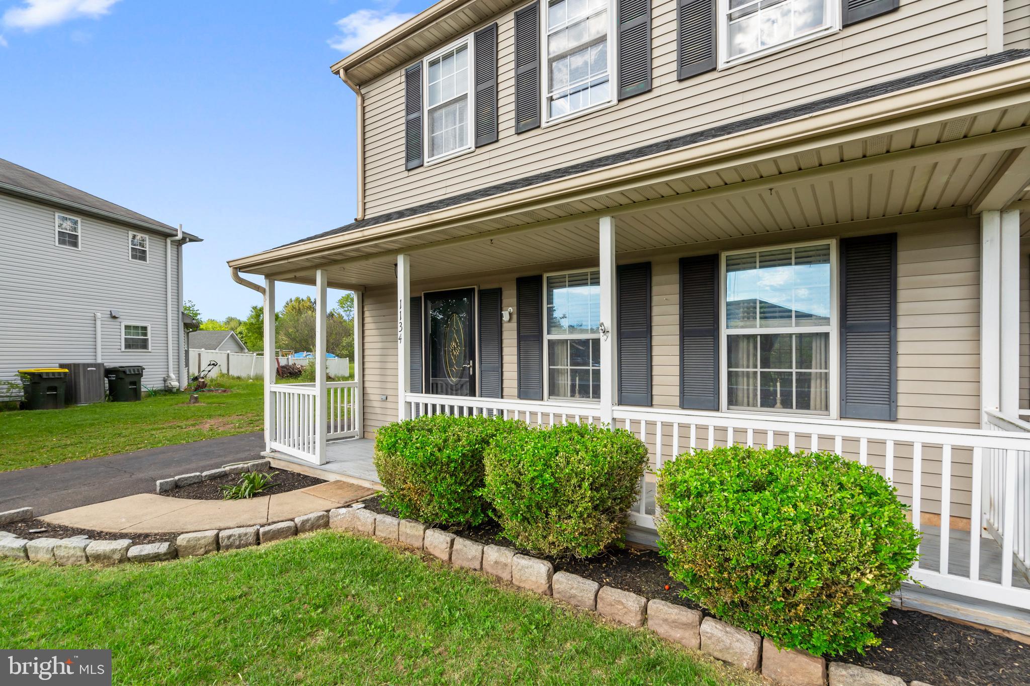 1134 SCHOOL HOUSE LANE