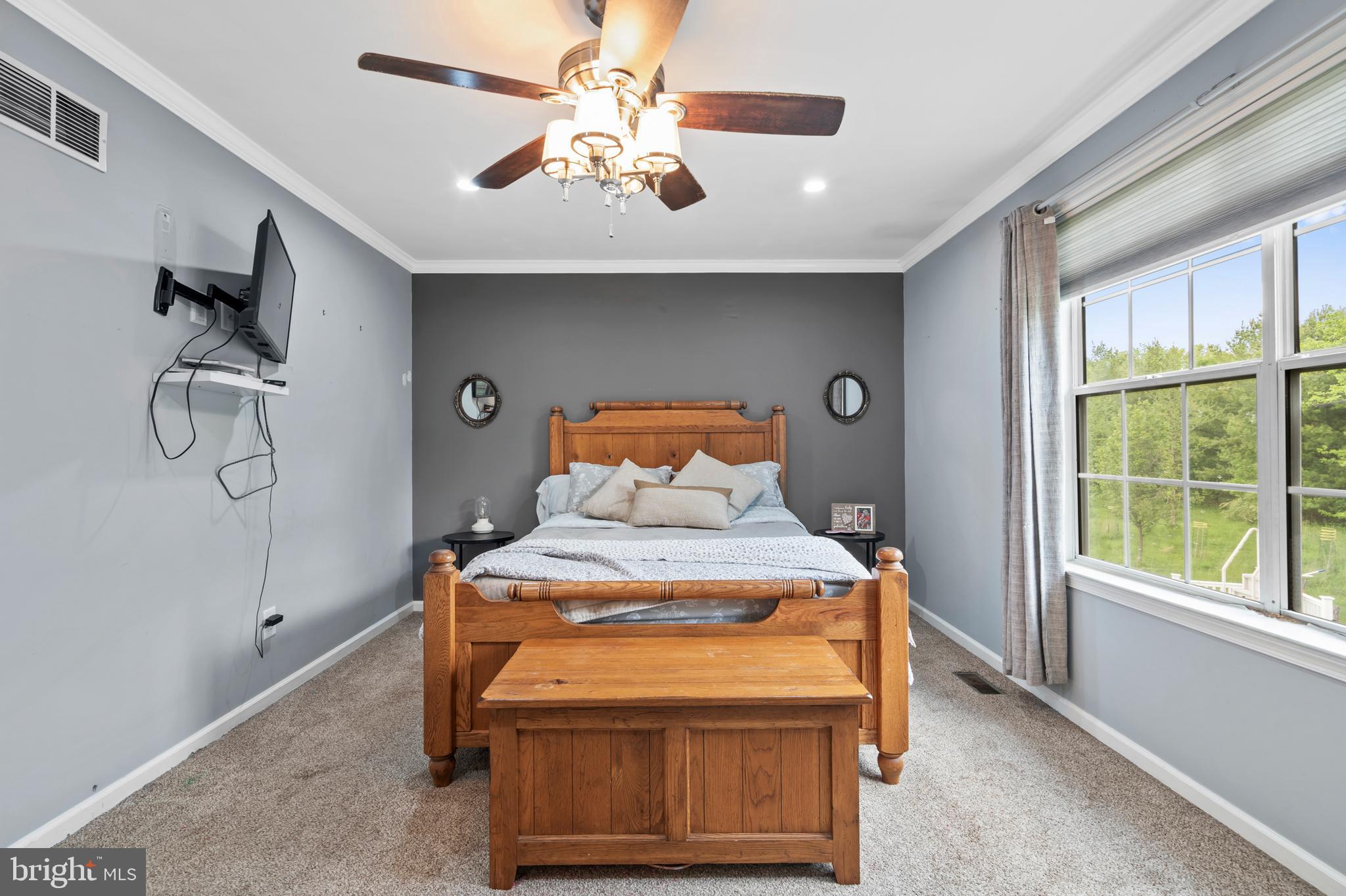 WALNUT BANK FARMS - Residential