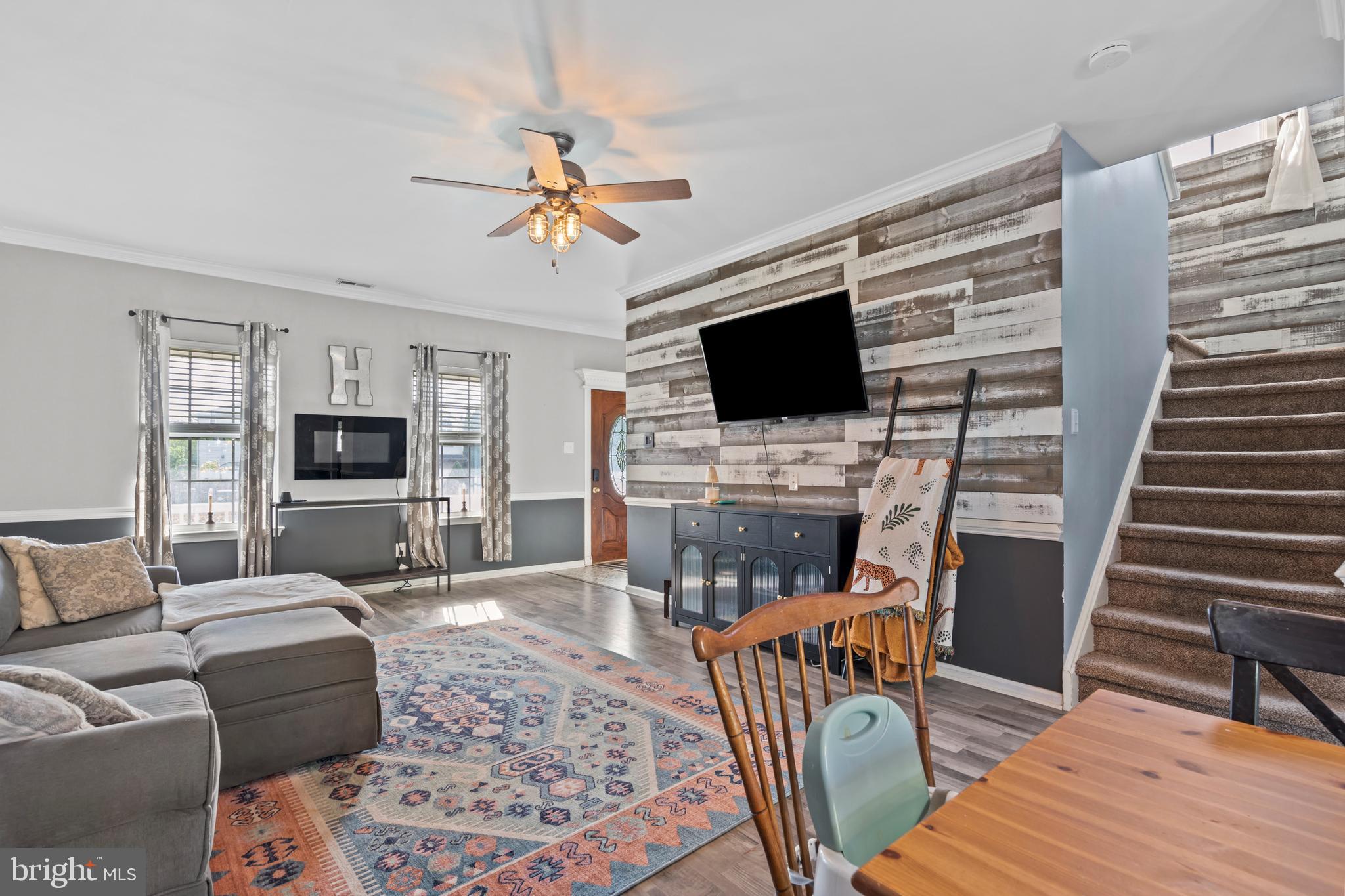 WALNUT BANK FARMS - Residential