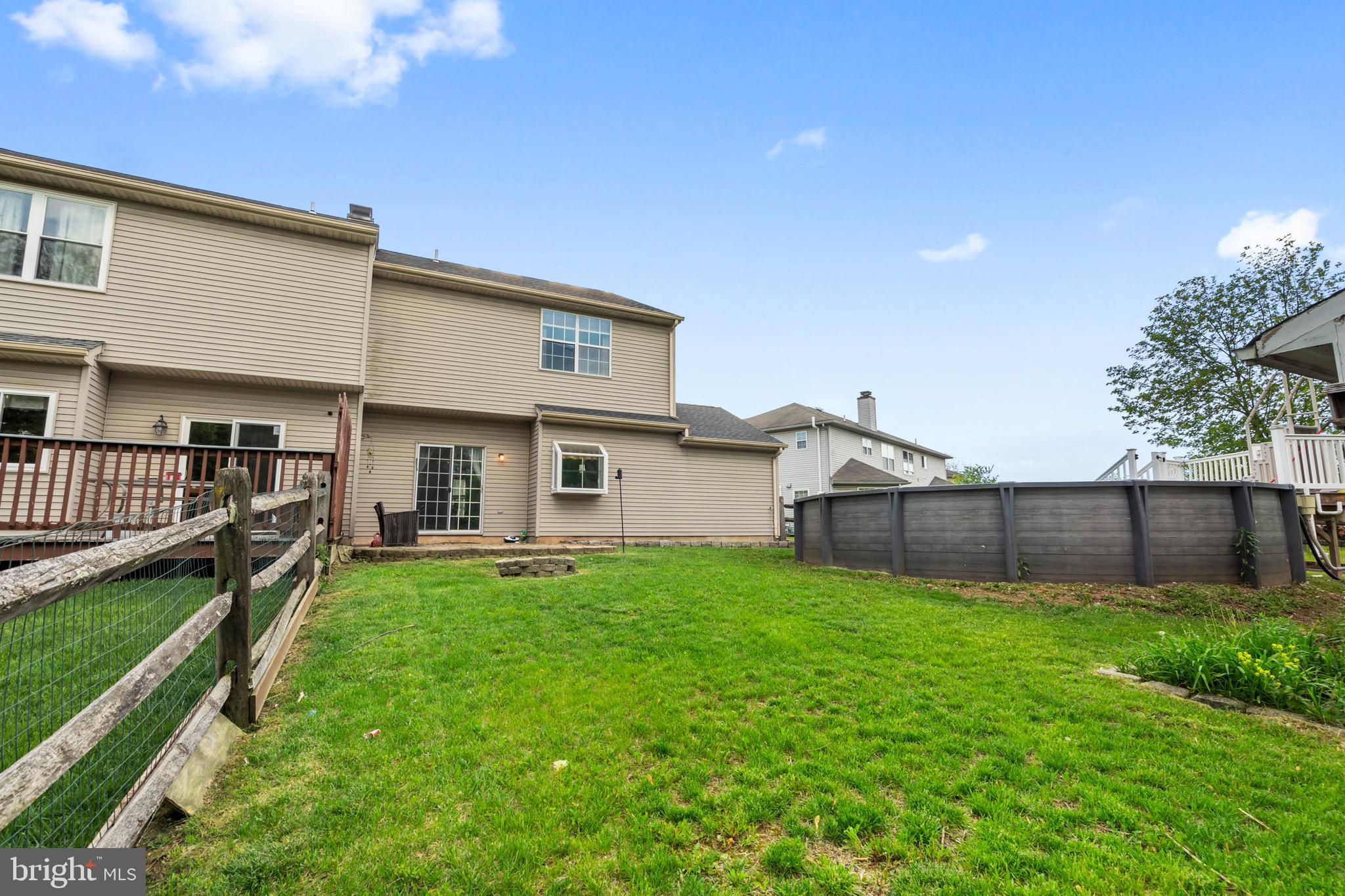 WALNUT BANK FARMS - Residential