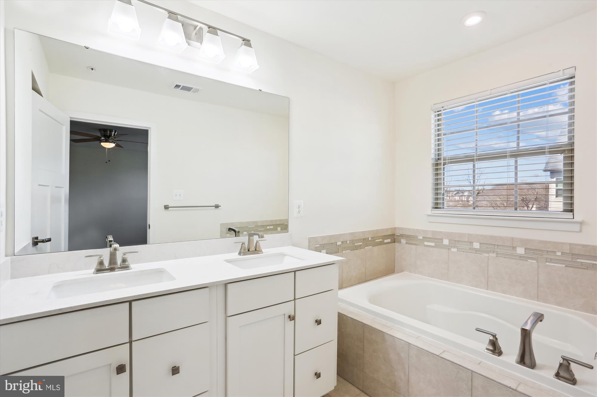 NORBOURNE PARK - Residential