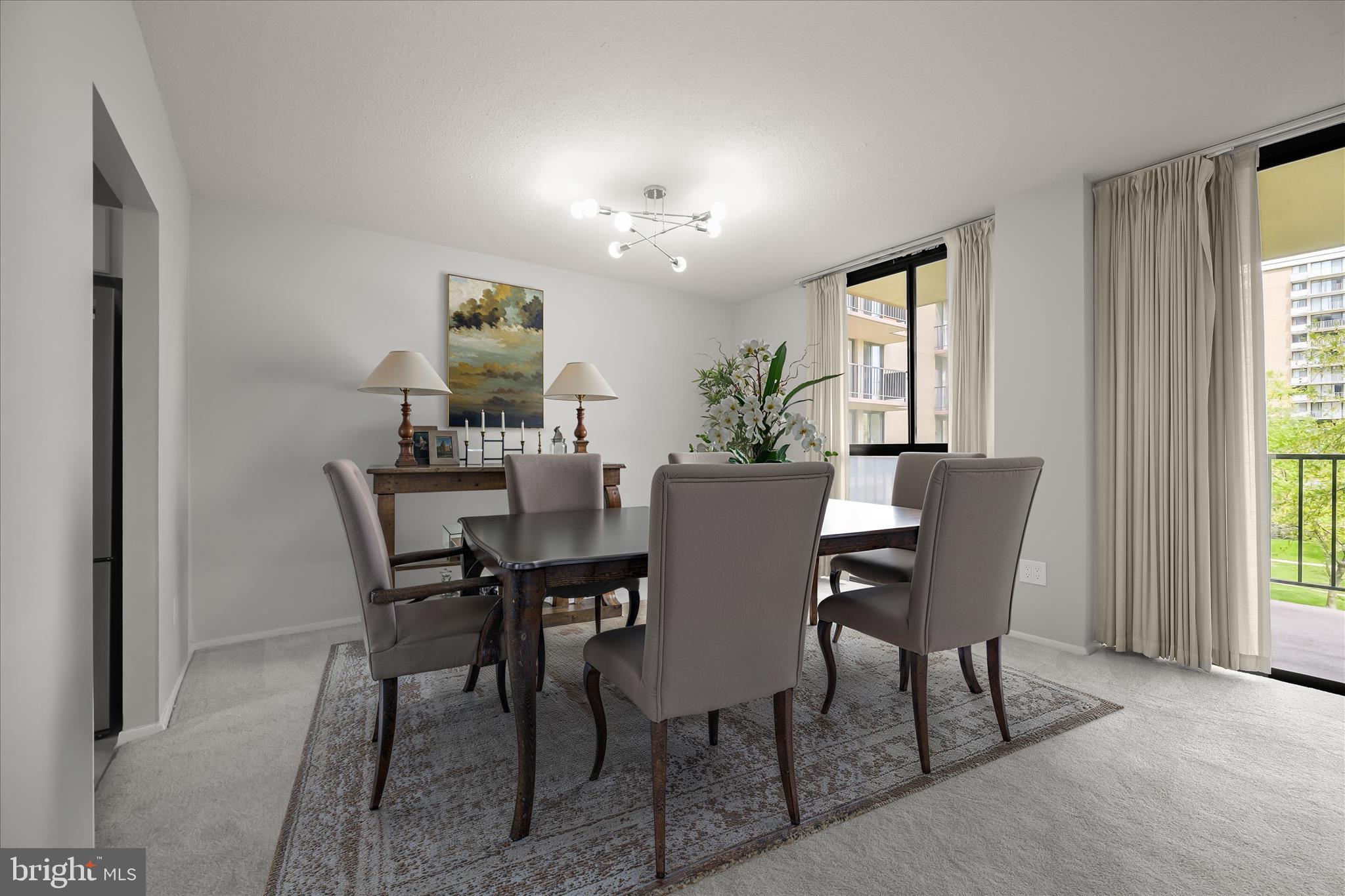 TOWERS IN WESTCHESTER PARK - Residential