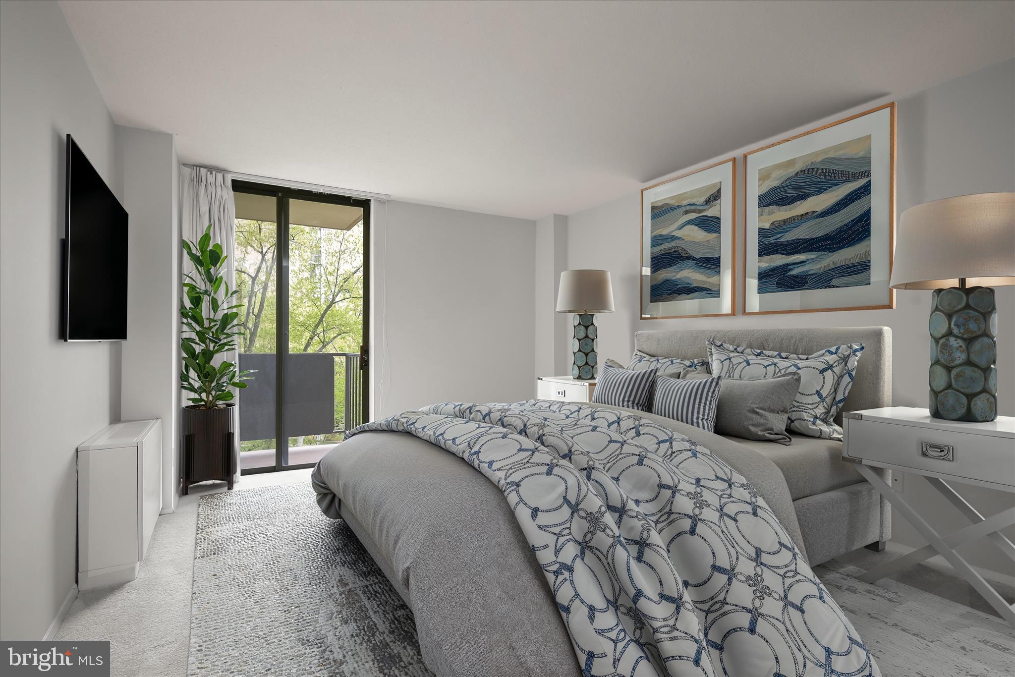 TOWERS IN WESTCHESTER PARK - Residential