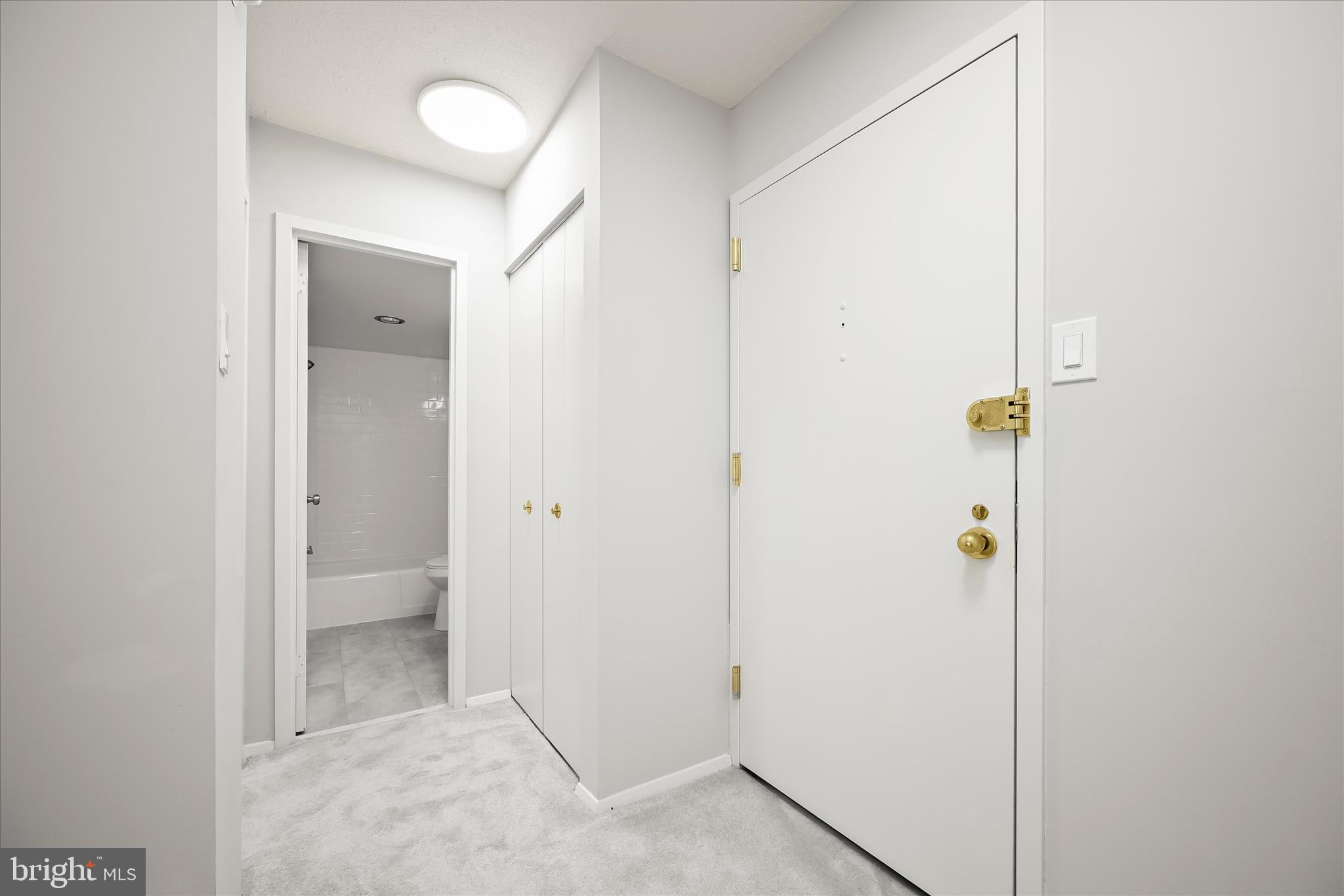 TOWERS IN WESTCHESTER PARK - Residential