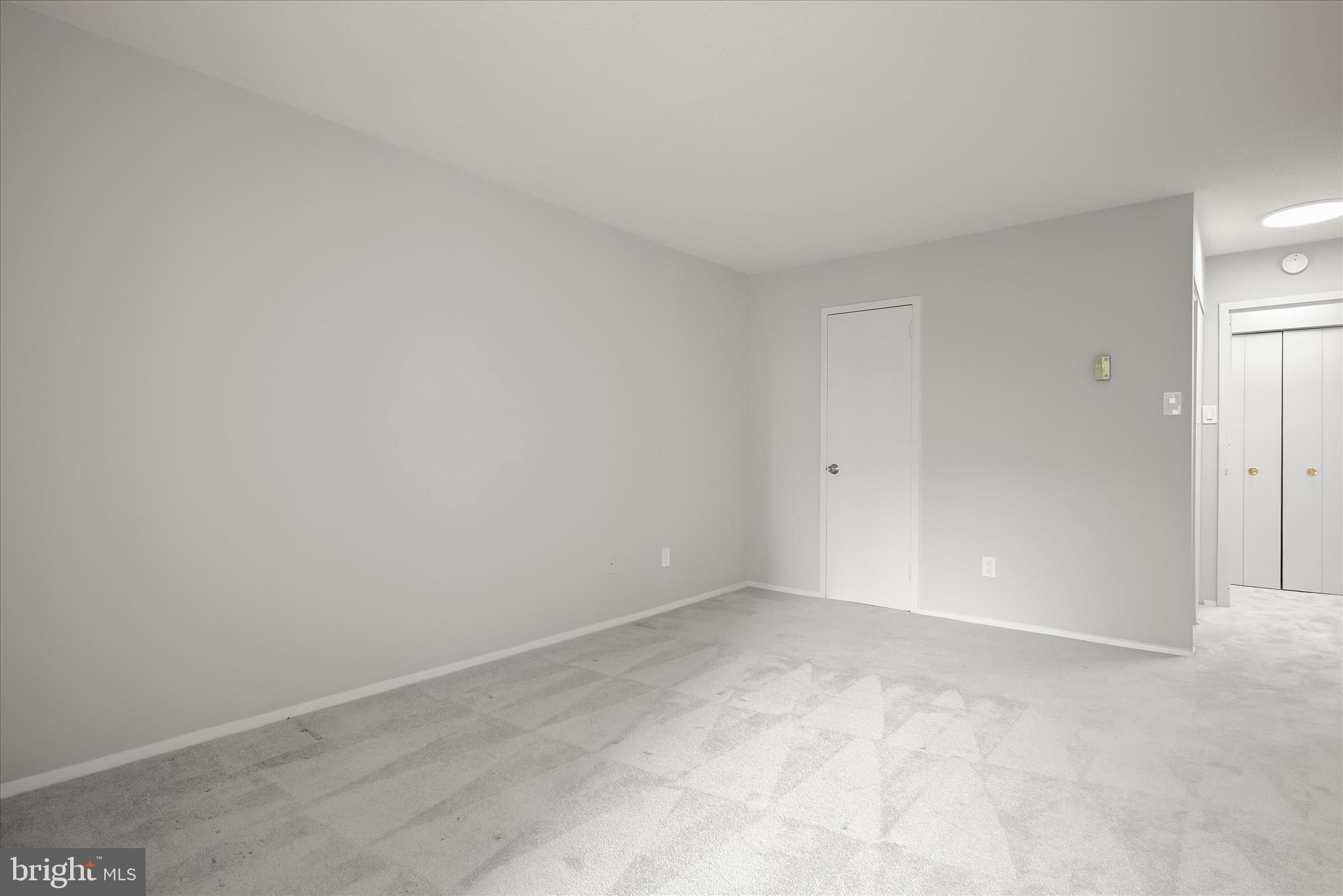 TOWERS IN WESTCHESTER PARK - Residential