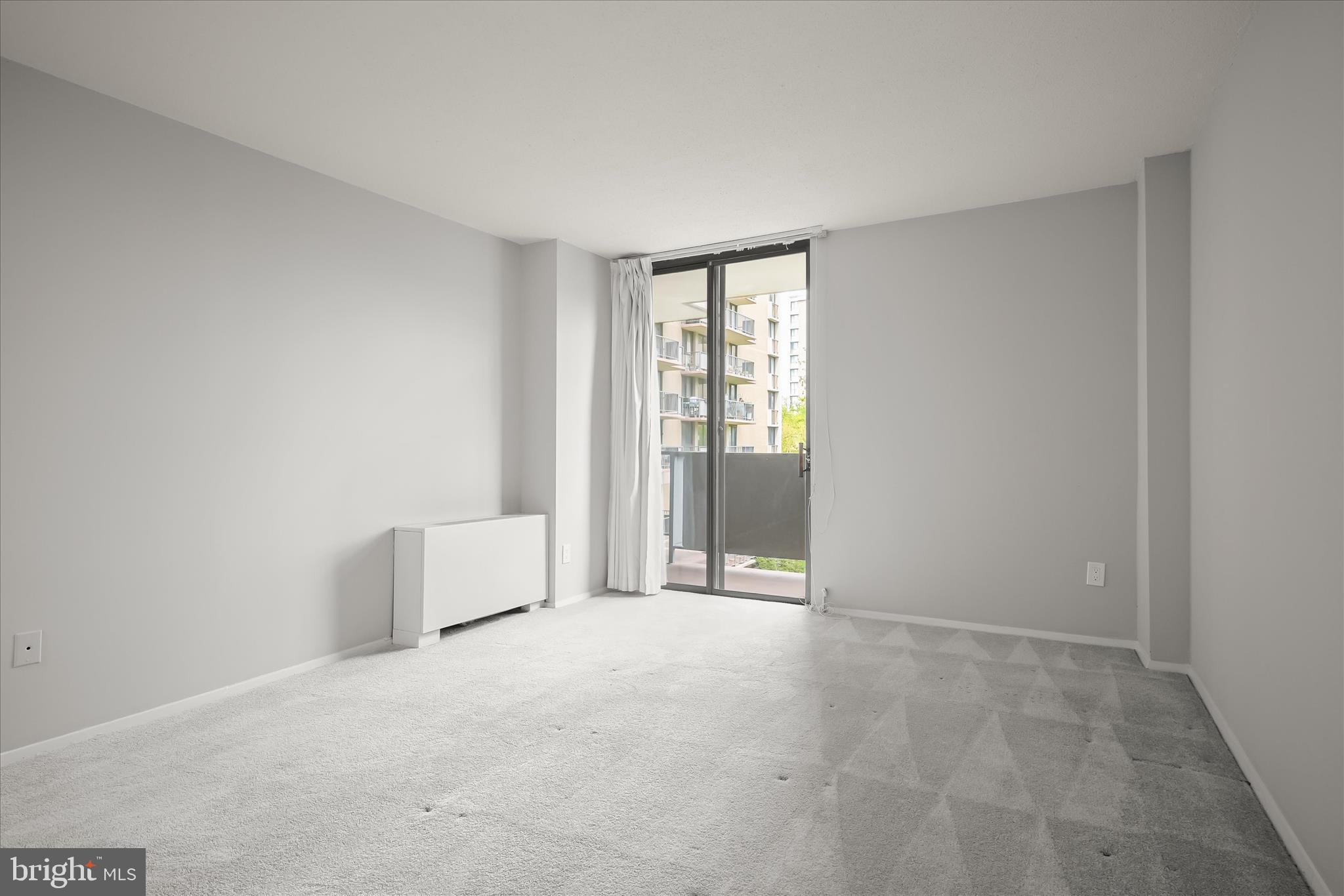 TOWERS IN WESTCHESTER PARK - Residential