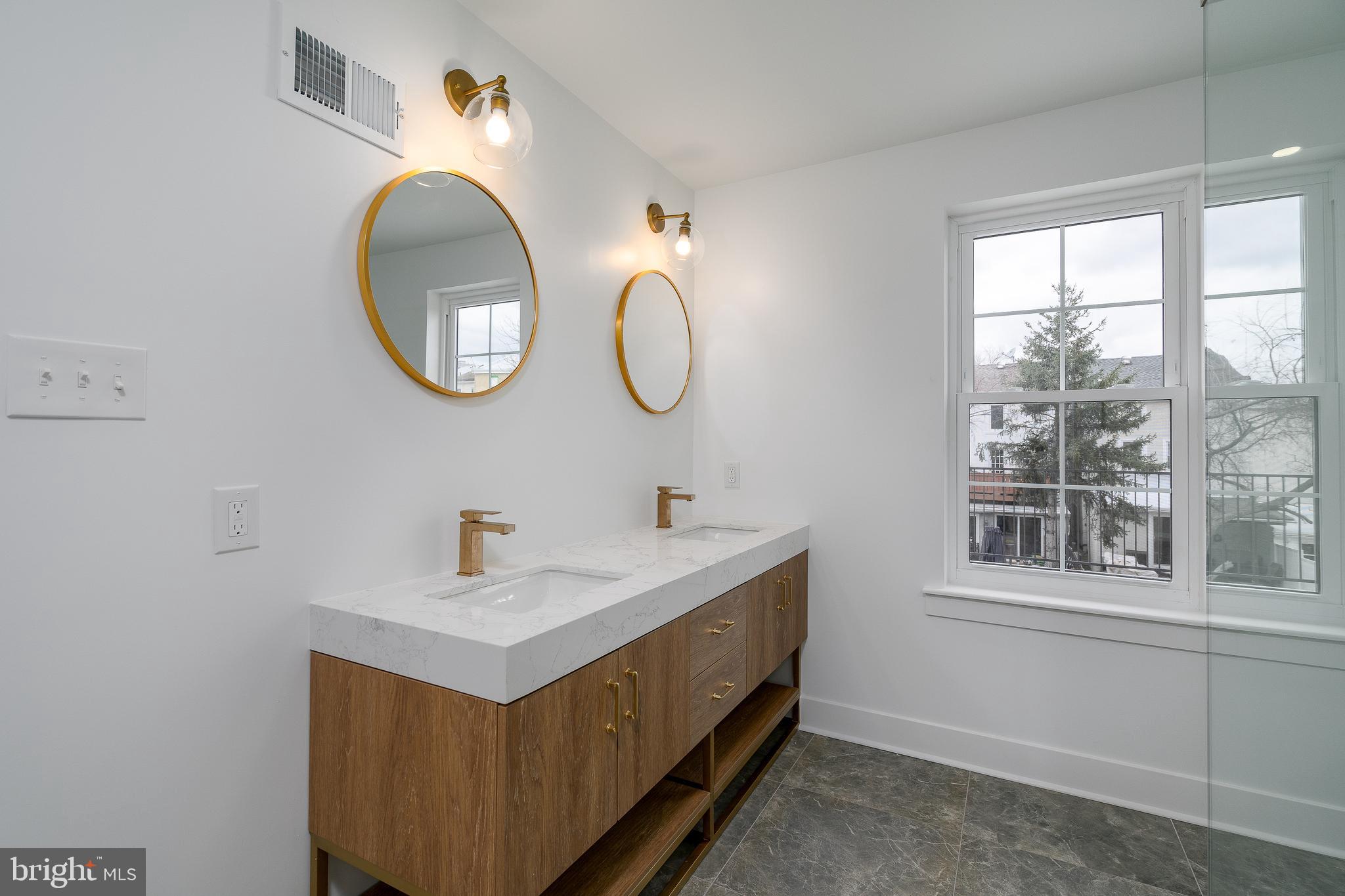 MANAYUNK - Residential