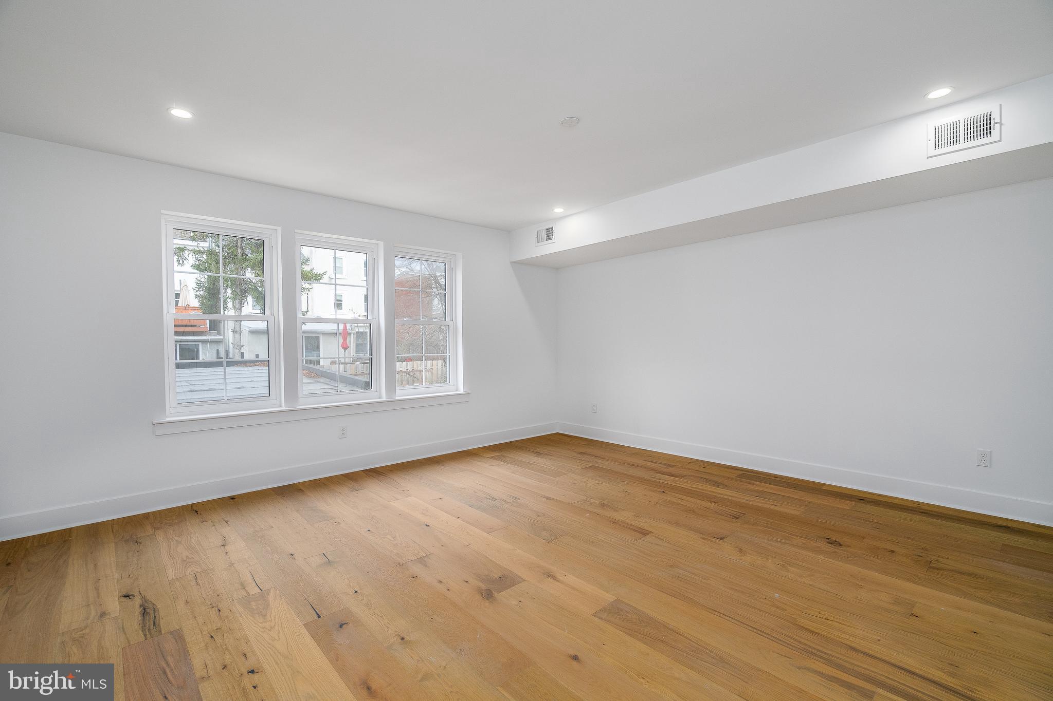 MANAYUNK - Residential