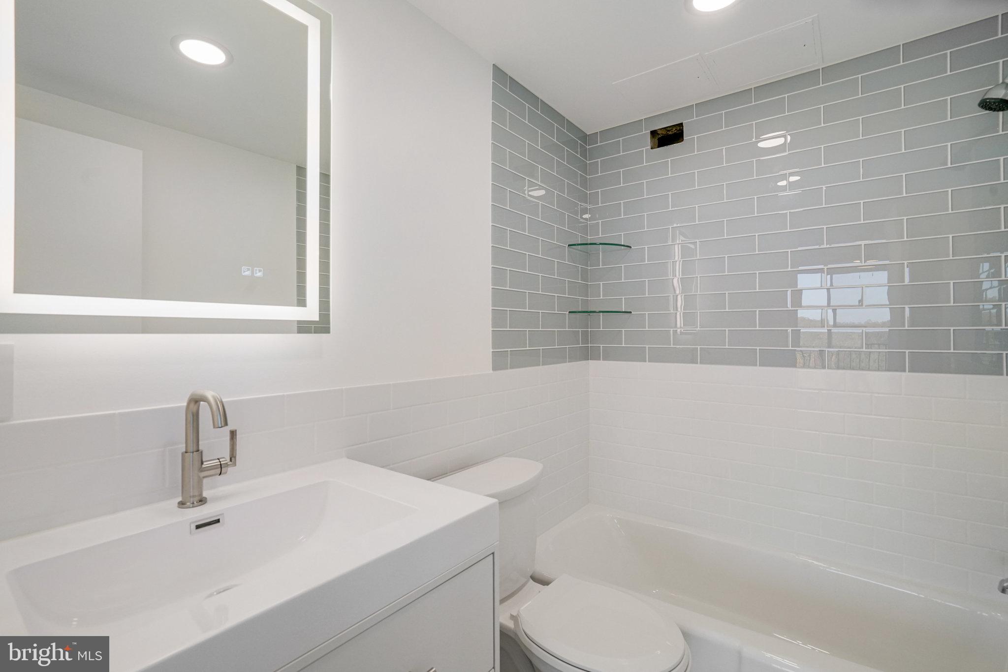 BARCROFT HILLS - Residential