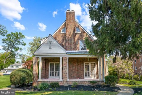 Photo of 1039 COLUMBIA AVE, LANCASTER, PA 17603 (MLS # PALA2033096)