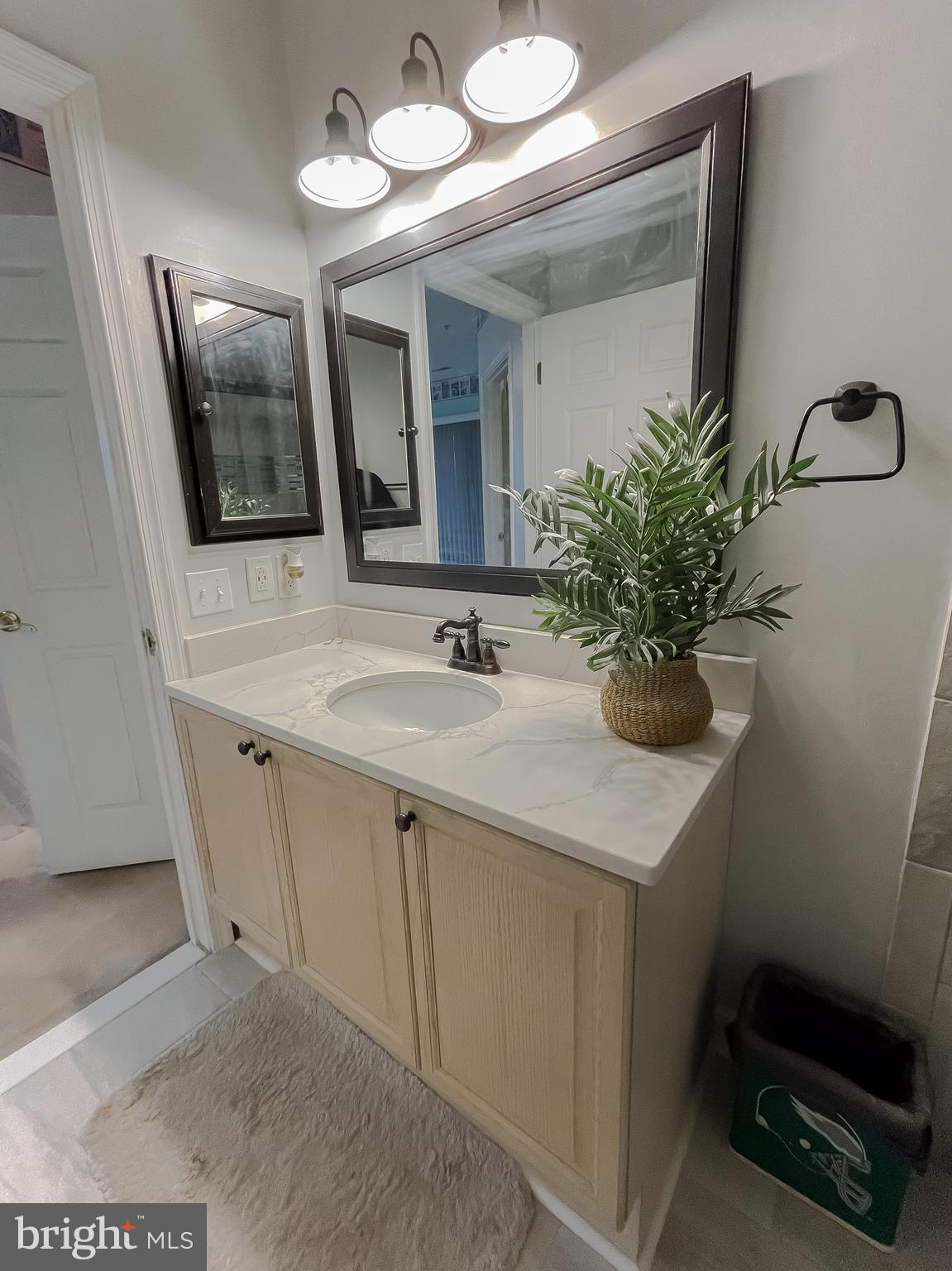 SOLOMONS LANDING - Residential