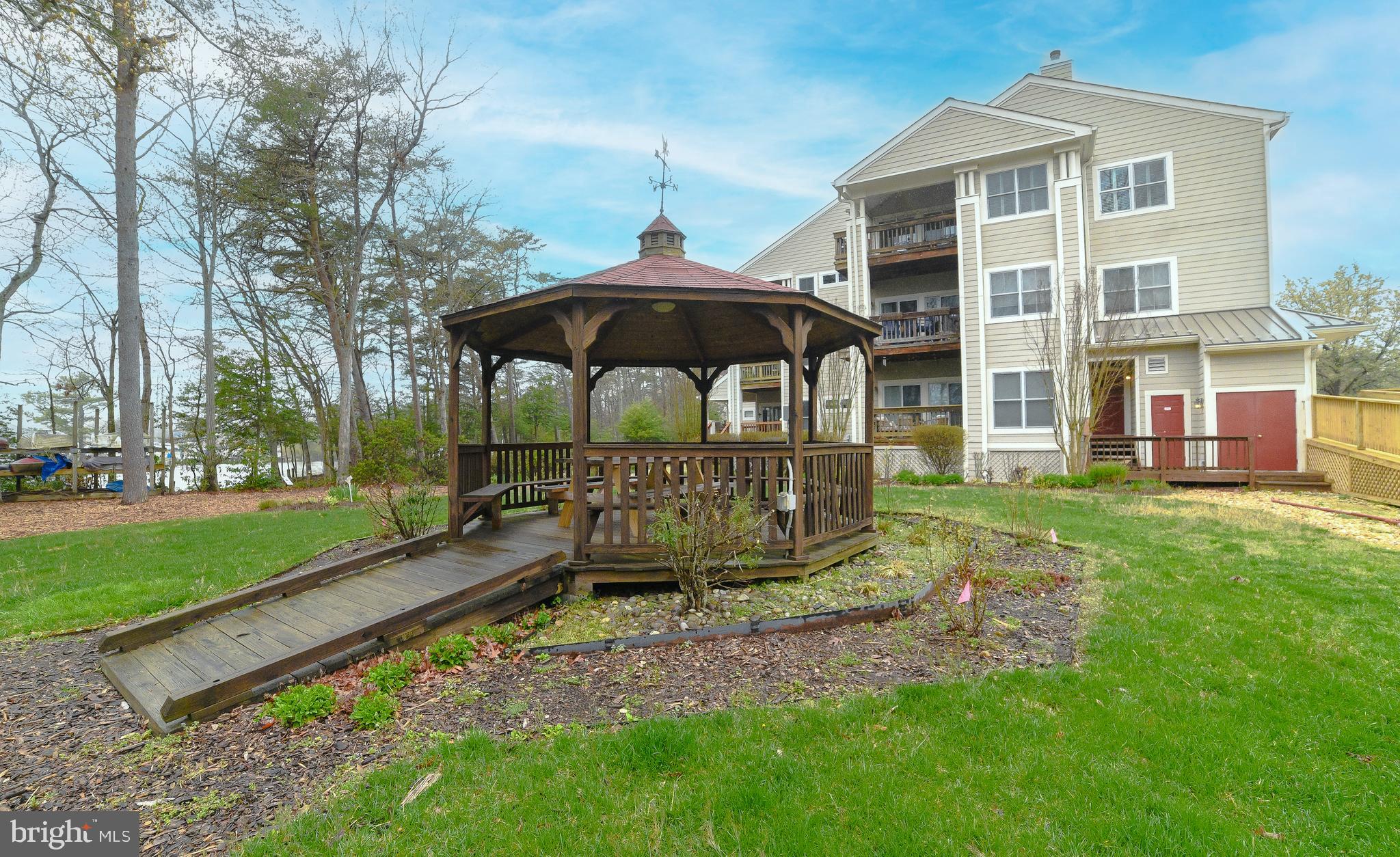 SOLOMONS LANDING - Residential